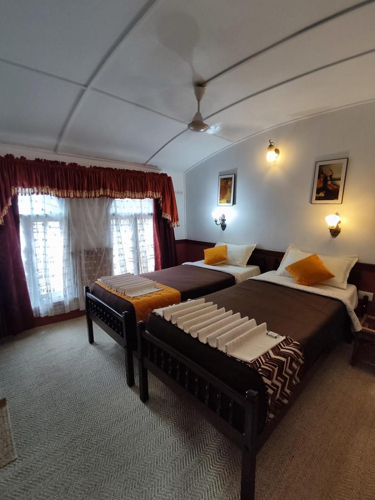 Botel Kalappura Houseboats & Tours Alappuzha