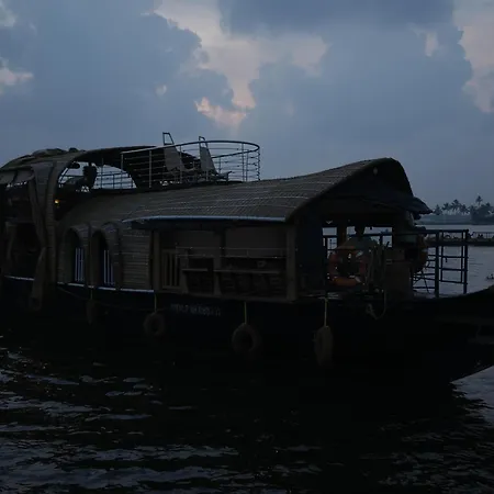 Kalappura Houseboats & Tours Hotel Alappuzha Exterior photo